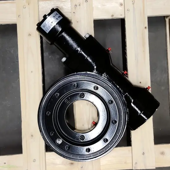 bottom of the MER7 slew drive